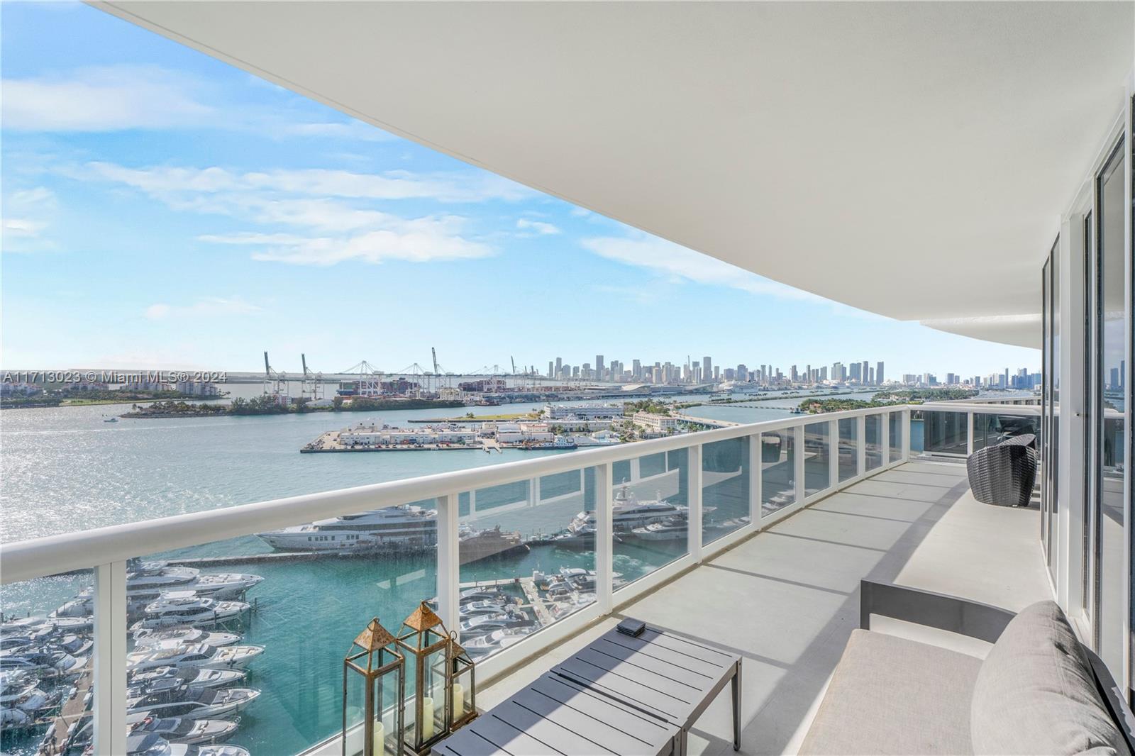 400 Alton Rd 2004, Miami Beach, Miami-Dade County, Florida - 2 Bedrooms  
2 Bathrooms - 