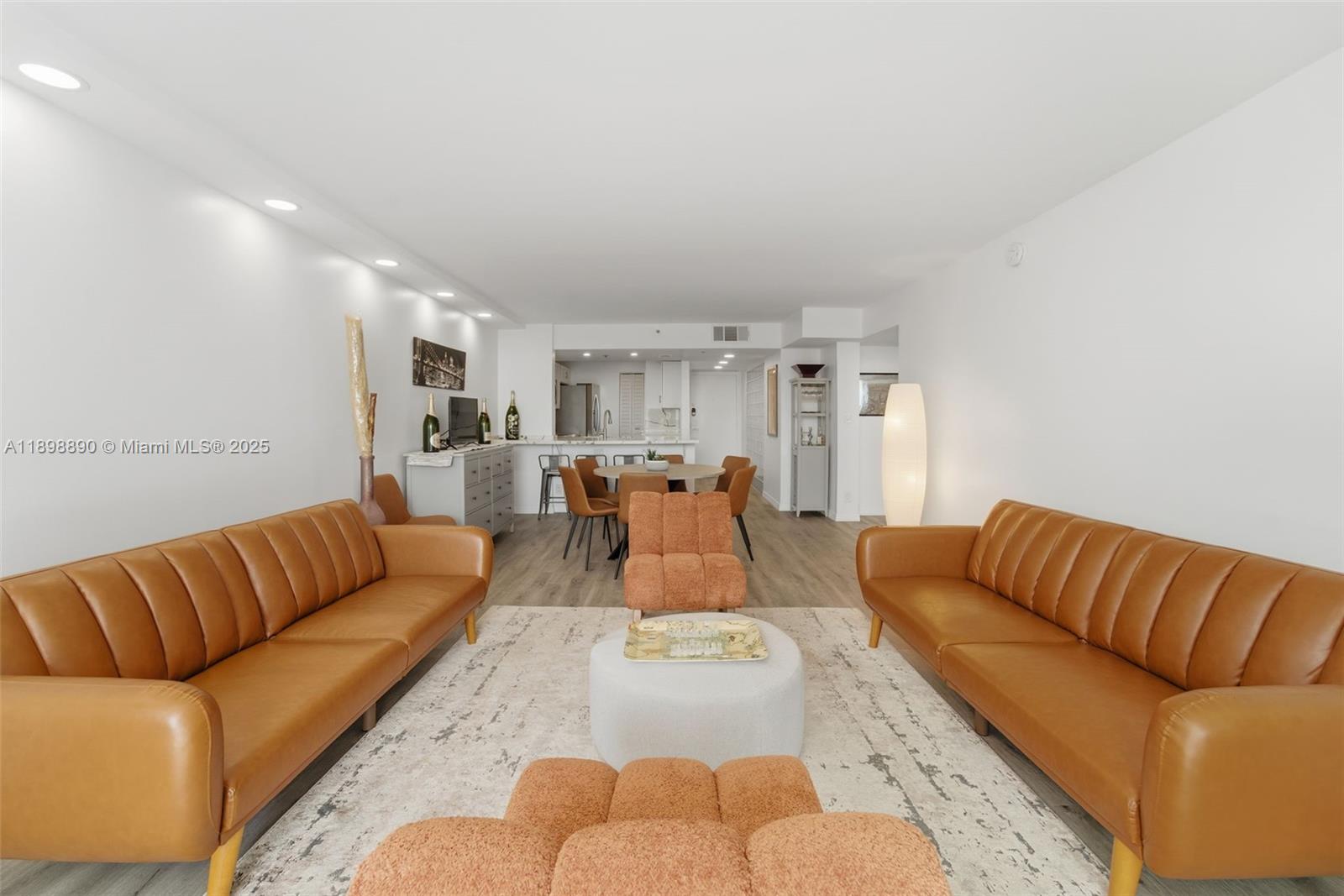 VENETIA CONDO - Residential Lease