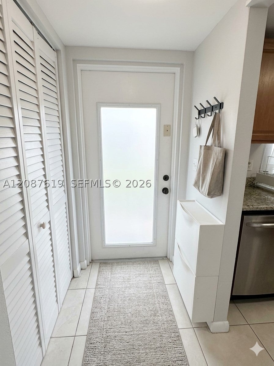 9181 Sunrise Lakes Blvd 312