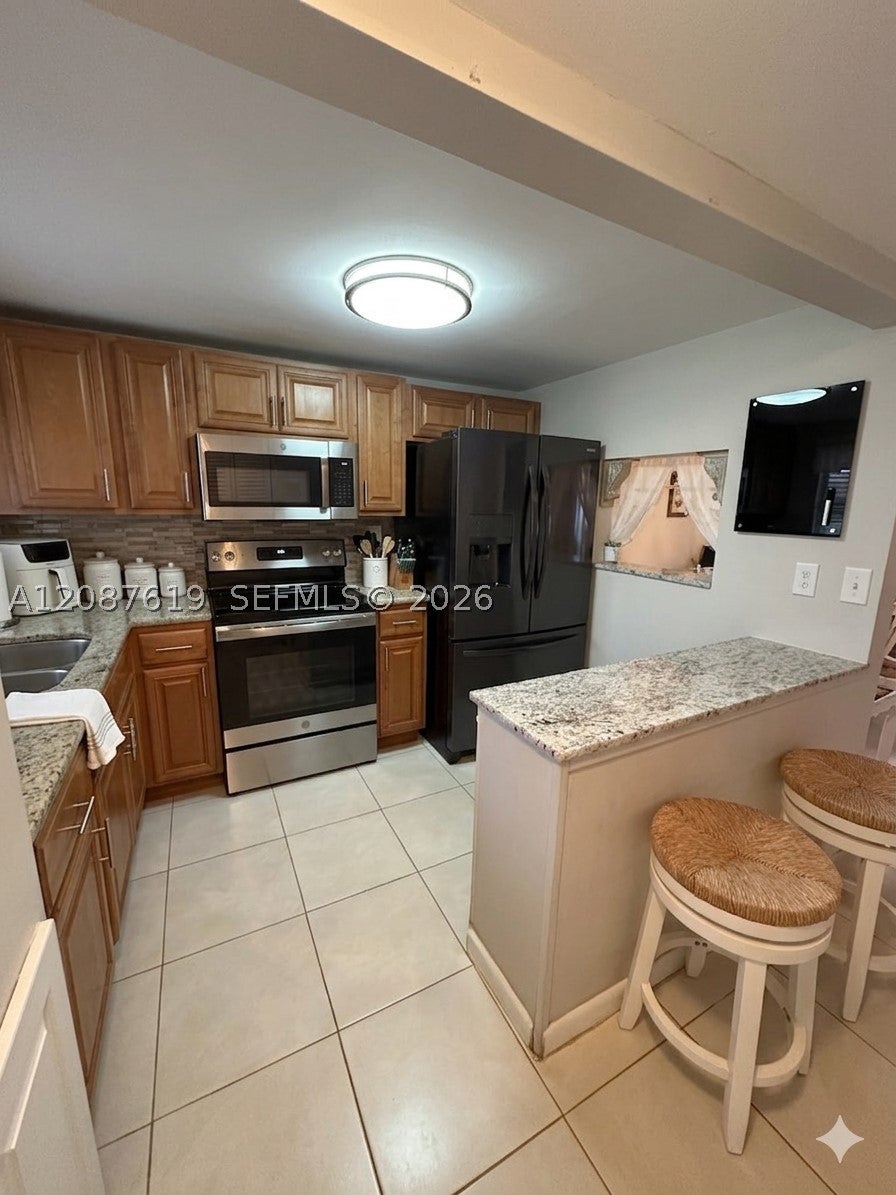 9181 Sunrise Lakes Blvd 312