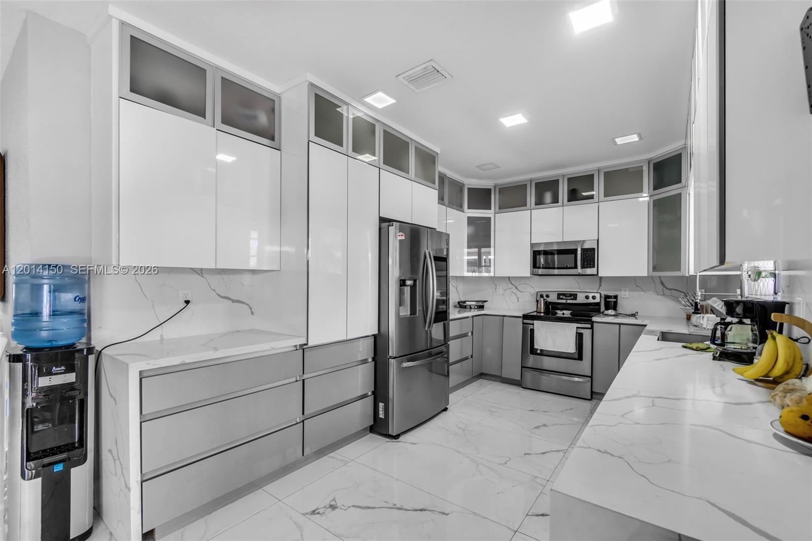 MOODY DRIVE HOMES - Residential