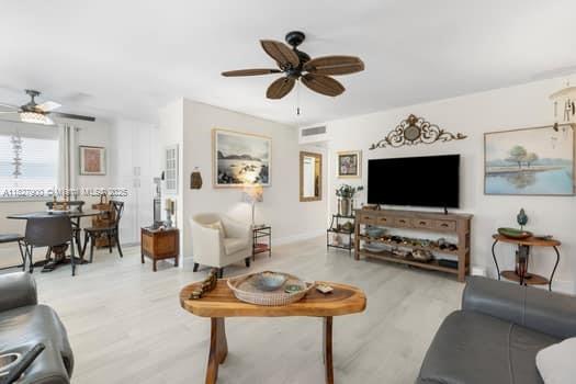 KINGS POINT BRITTANY COND - Residential