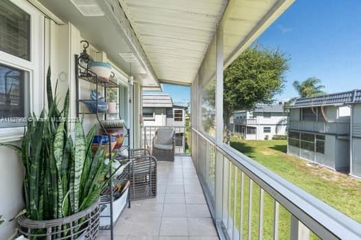 KINGS POINT BRITTANY COND - Residential