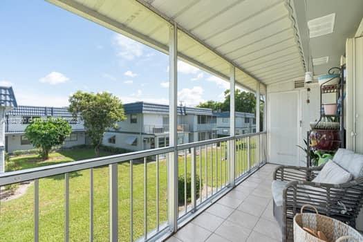 KINGS POINT BRITTANY COND - Residential