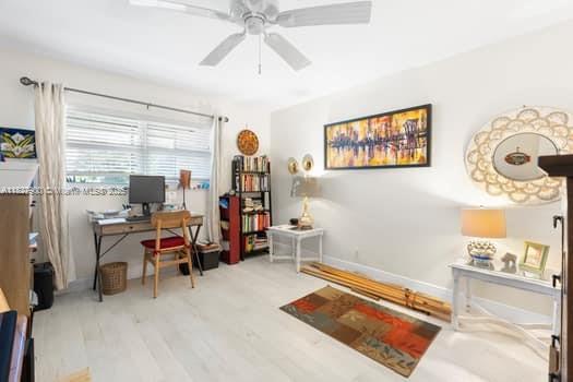 KINGS POINT BRITTANY COND - Residential