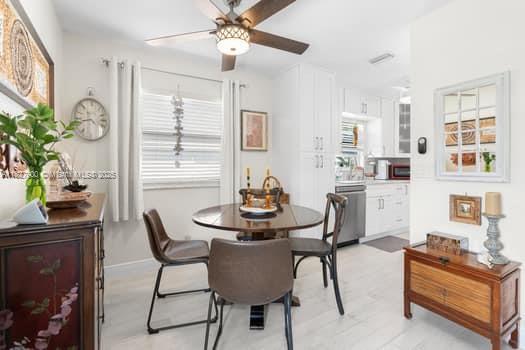 KINGS POINT BRITTANY COND - Residential