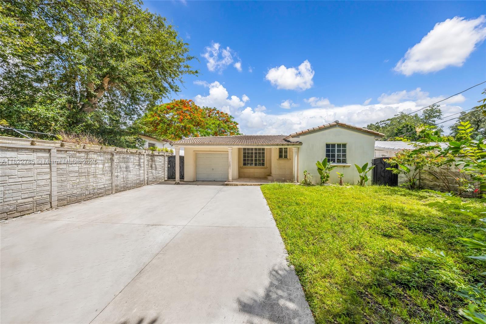 Property for Sale at 5781 Sw 25th St, Miami, Broward County, Florida - Bedrooms: 3 
Bathrooms: 2  - $975,000