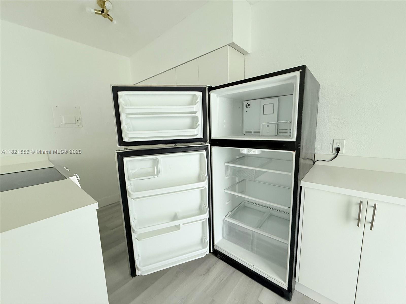 9270 E Bay Harbor Dr 4A