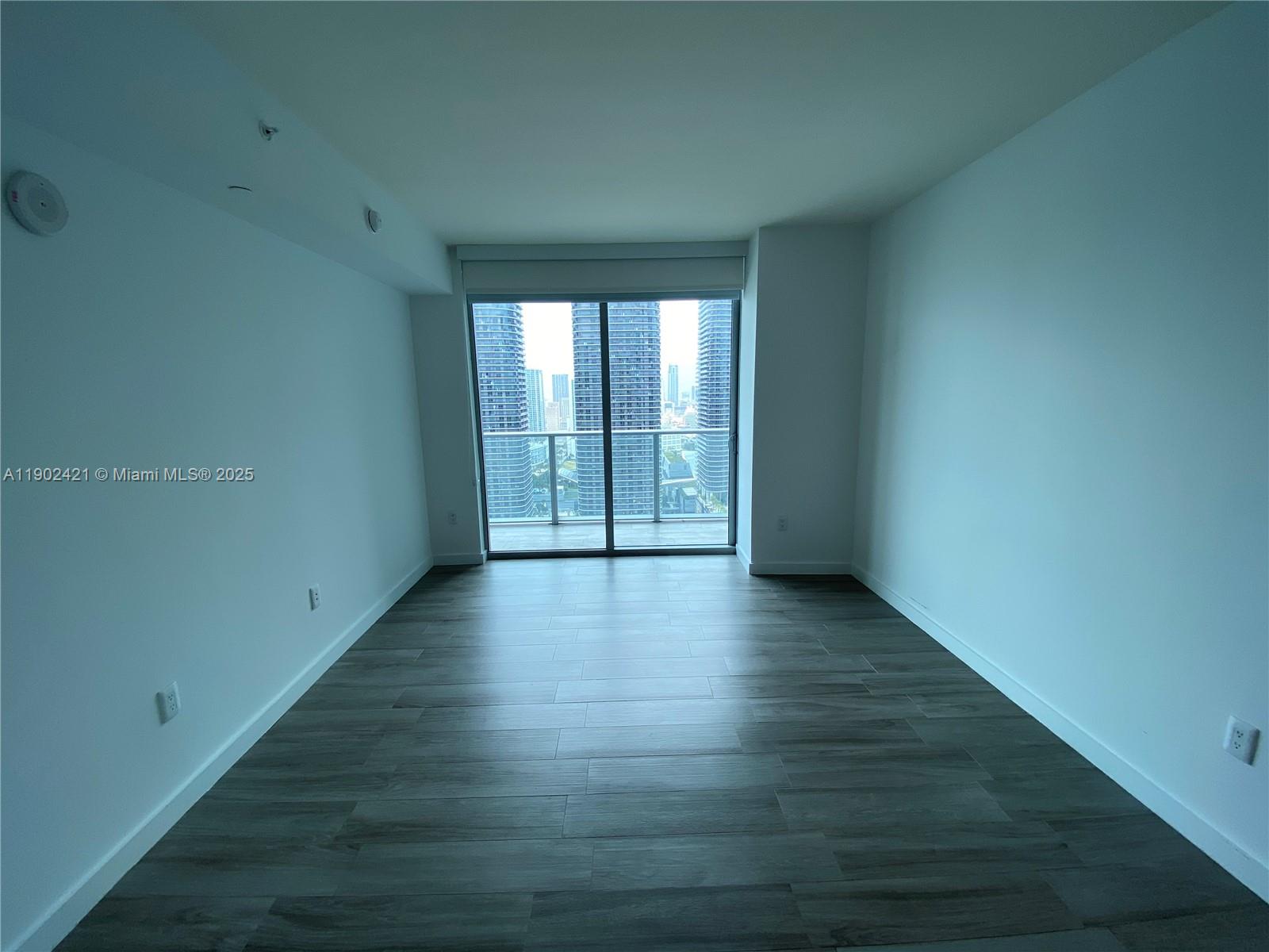 1100 MILLECENTO RESIDENCE - Residential Lease