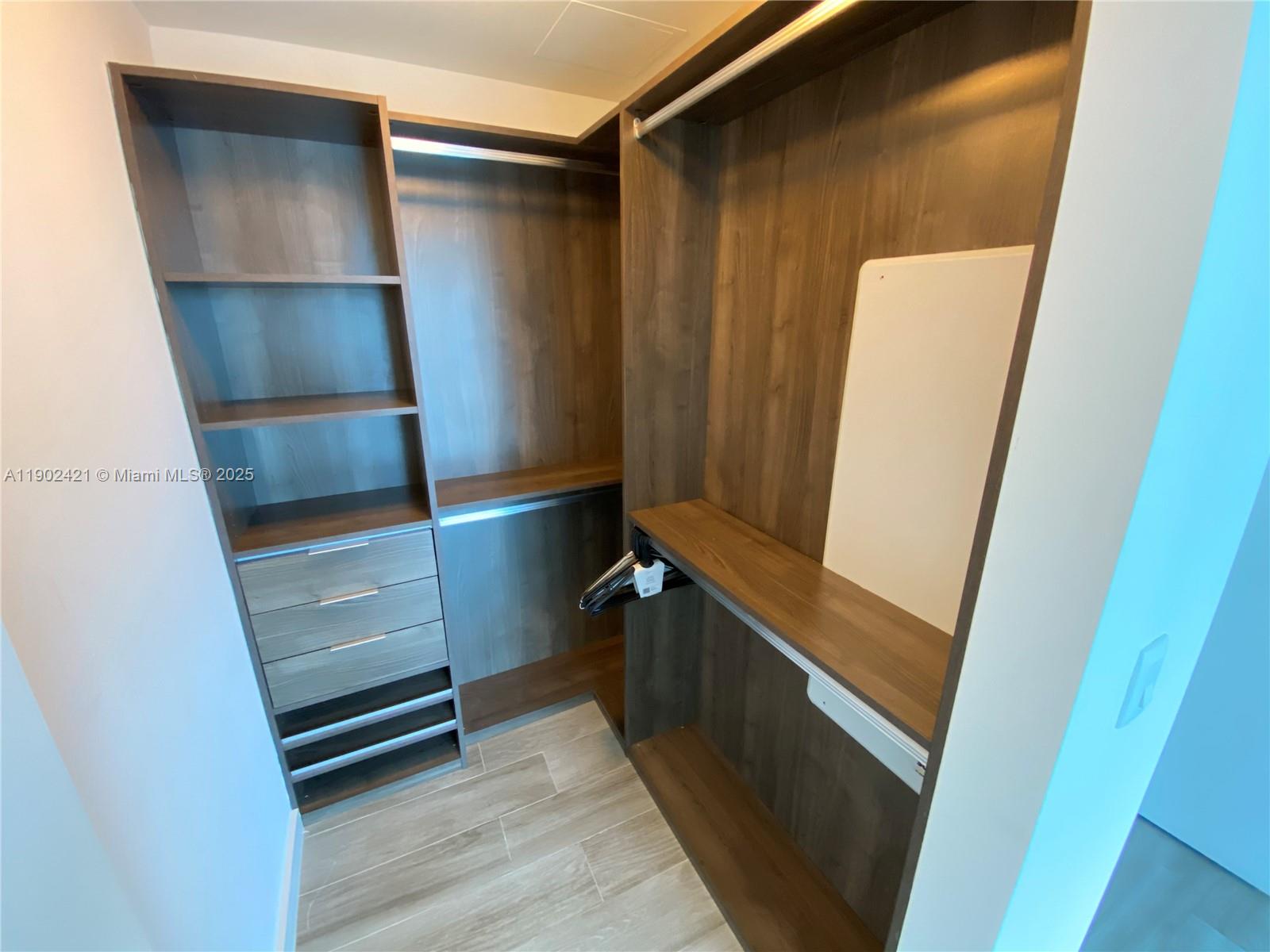 1100 MILLECENTO RESIDENCE - Residential Lease