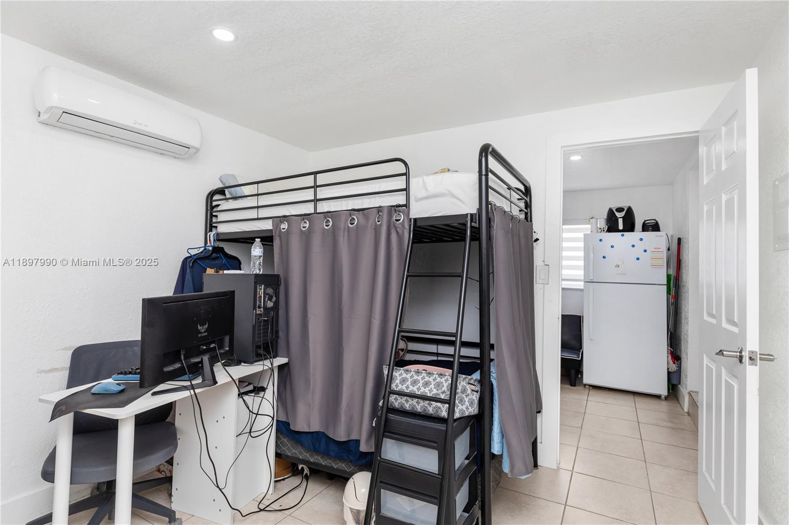 CAROL CITY 2ND ADDN - Residential