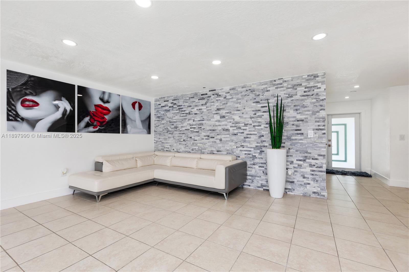 CAROL CITY 2ND ADDN - Residential