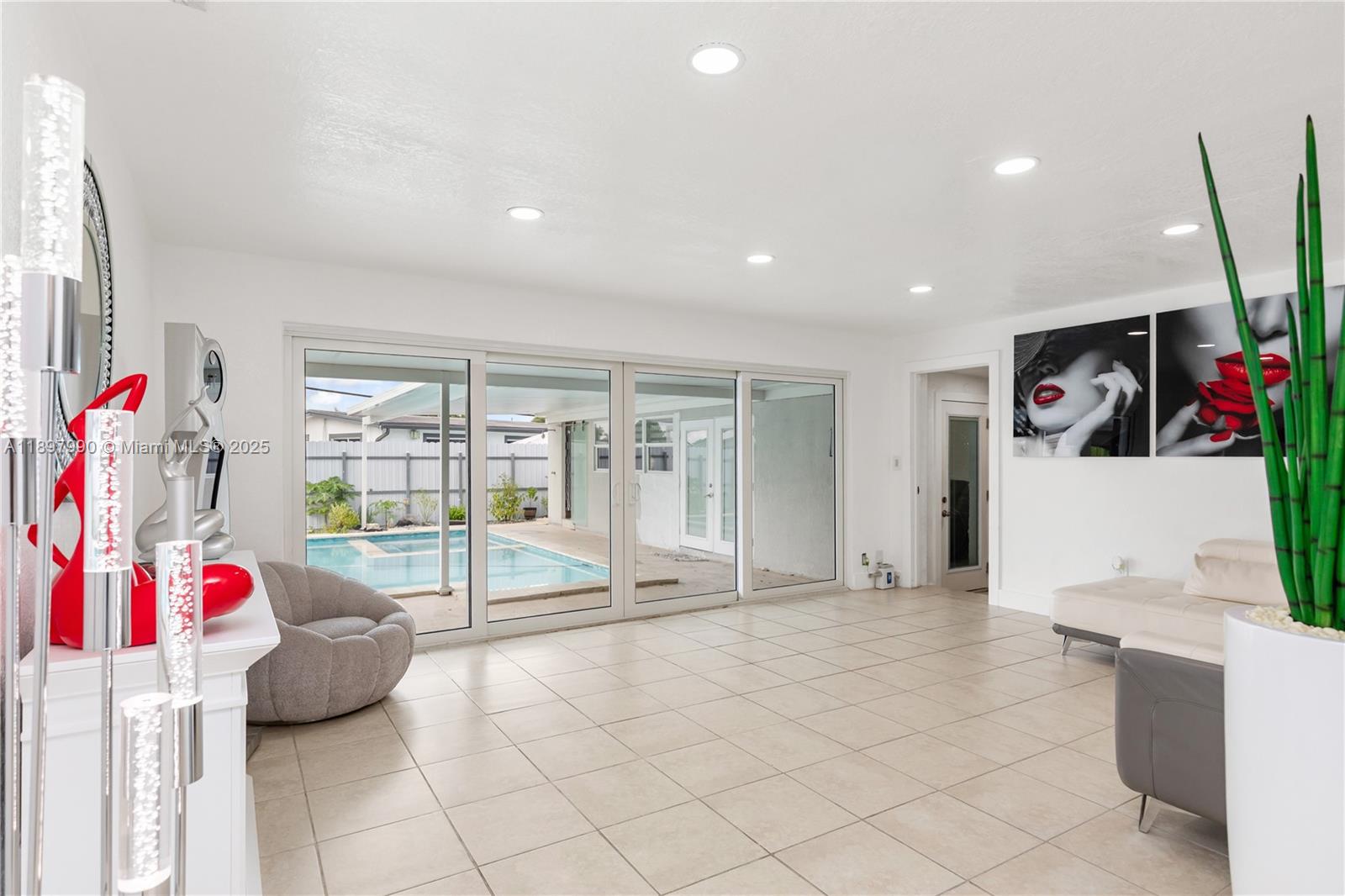 CAROL CITY 2ND ADDN - Residential