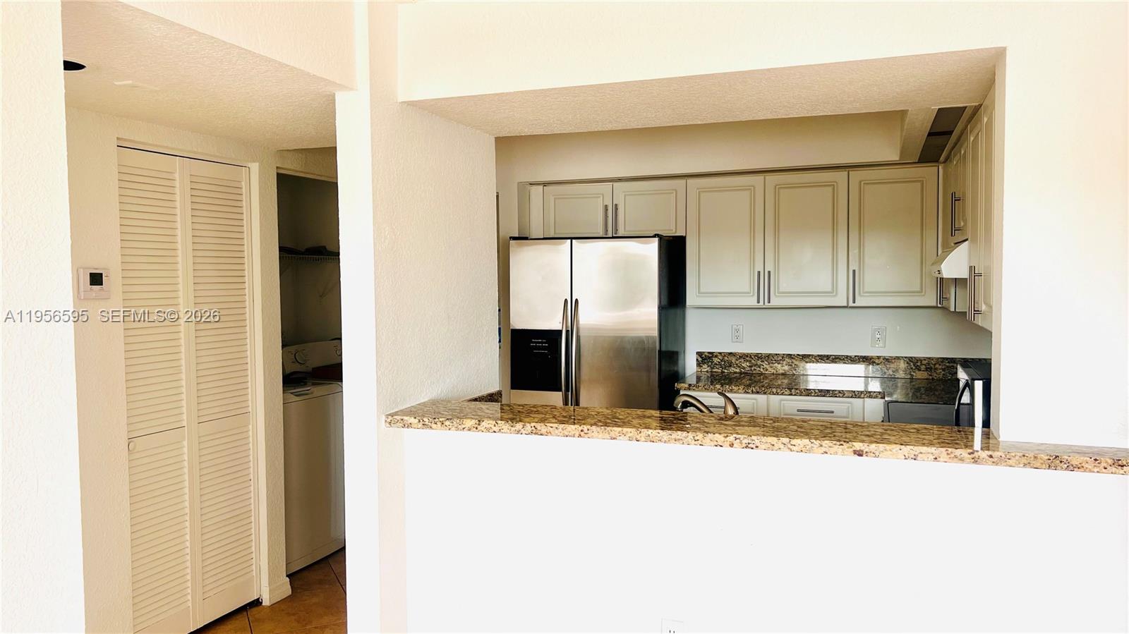 VILLA RUSTICA I CONDO - Residential Lease