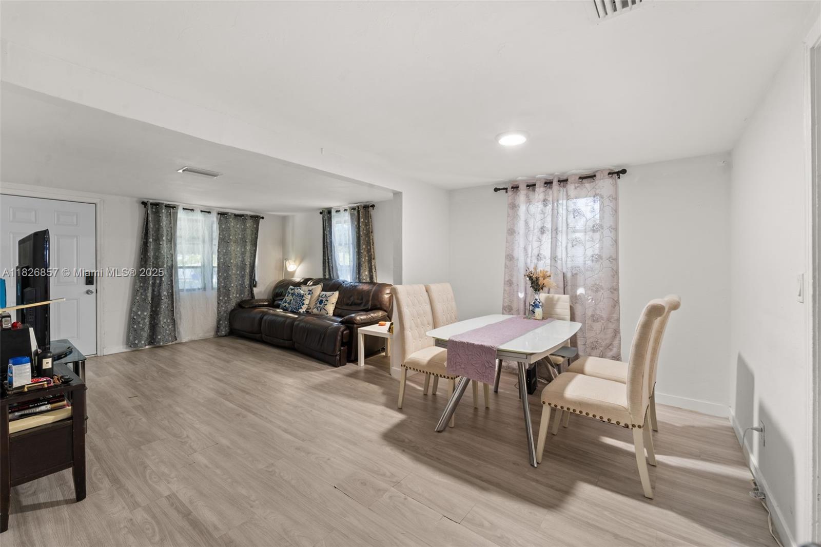 349 NW 41st St