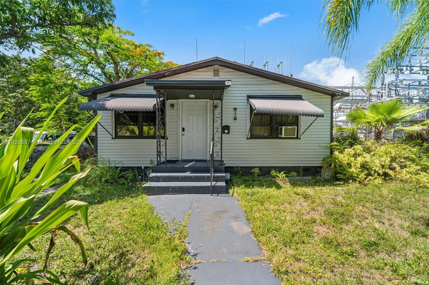 ATTENTION End-user, investor or developers! Property located just steps from the thriving Miami Design District, Wynwood, and Midtown — a high-demand area seeing explosive appreciation and new construction. This turnkey property features new laminate flooring, remodeled bathroom, added central A/C, tankless water heater, and a dedicated laundry room. Currently move-in ready, making it perfect for immediate income generation while securing plans for future development. Positioned in one of Miami’s most active redevelopment zones, this property offers exceptional upside. Acquire and hold, cash flow while you entitle plans, or redevelop into a custom new-build — the potential is limitless.
A fantastic opportunity in Miami’s Hottest Growth Corridor!