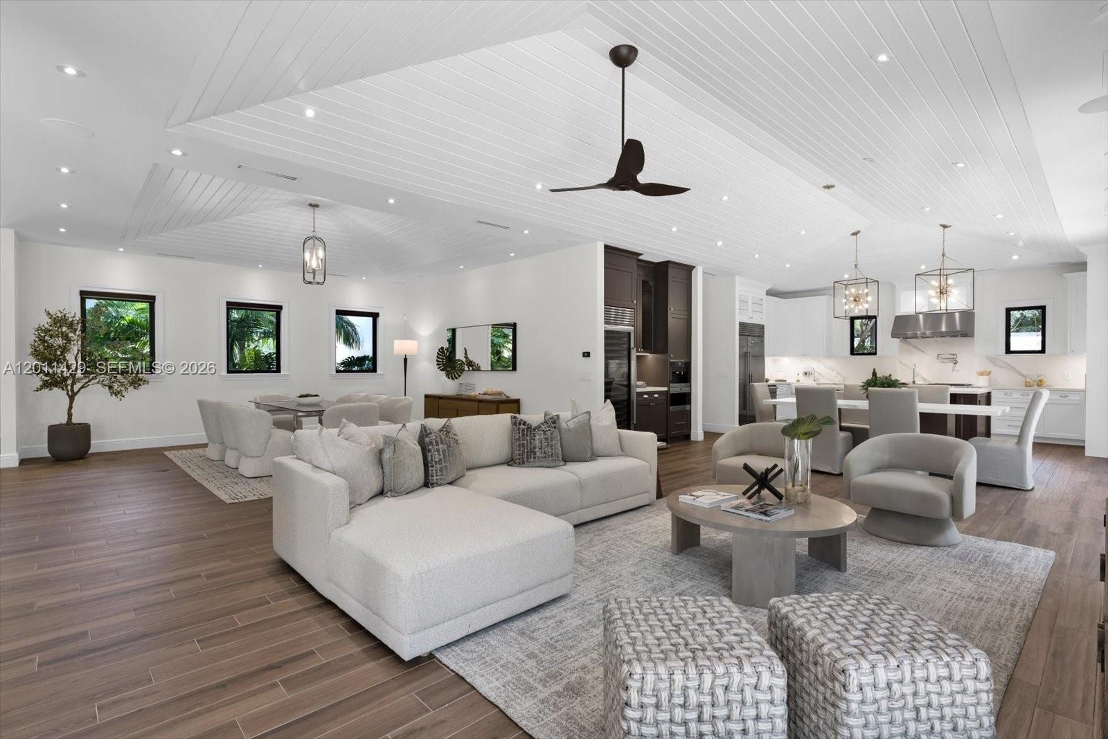 KENDAL RANCHES - Residential