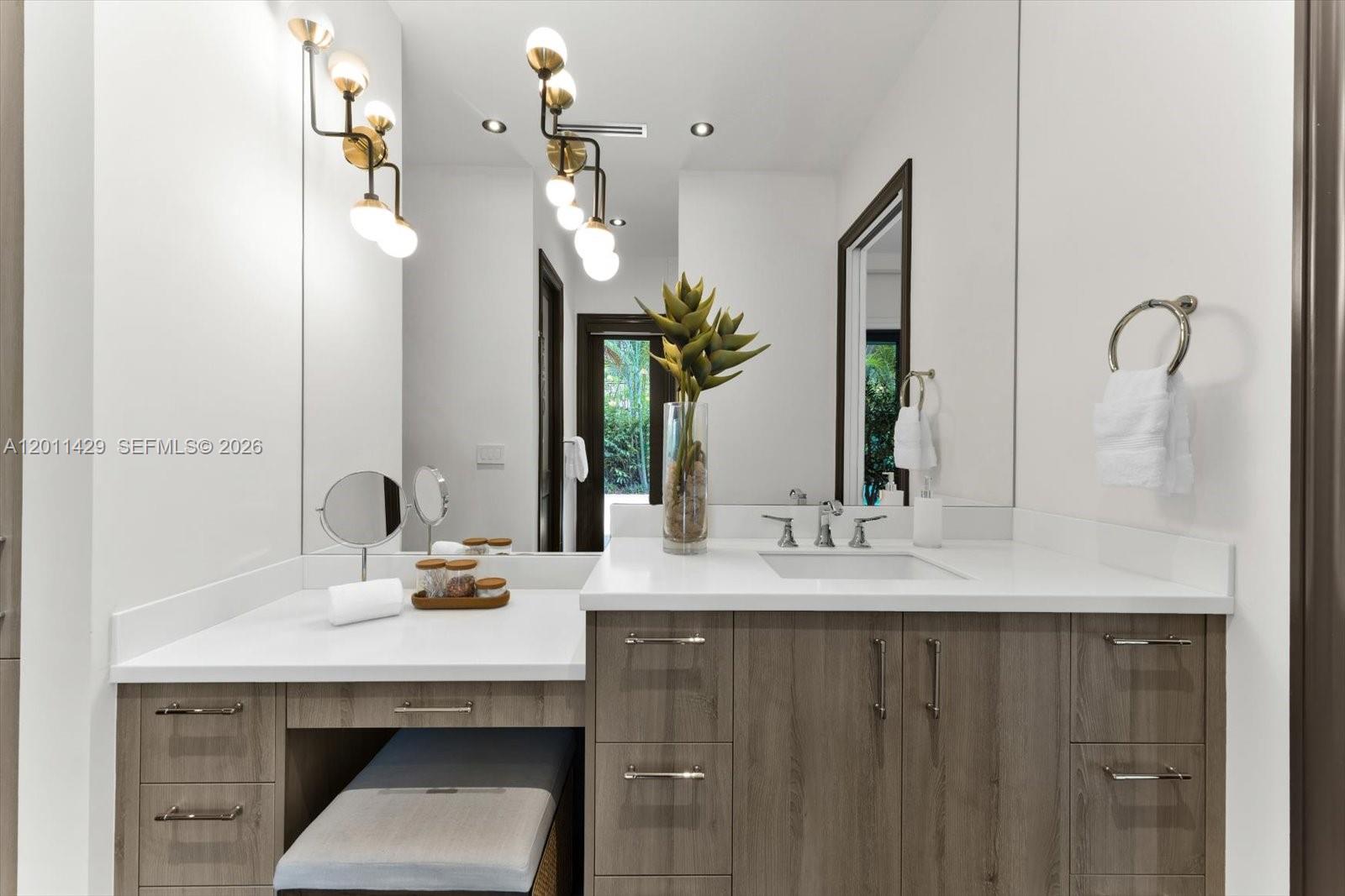 KENDAL RANCHES - Residential