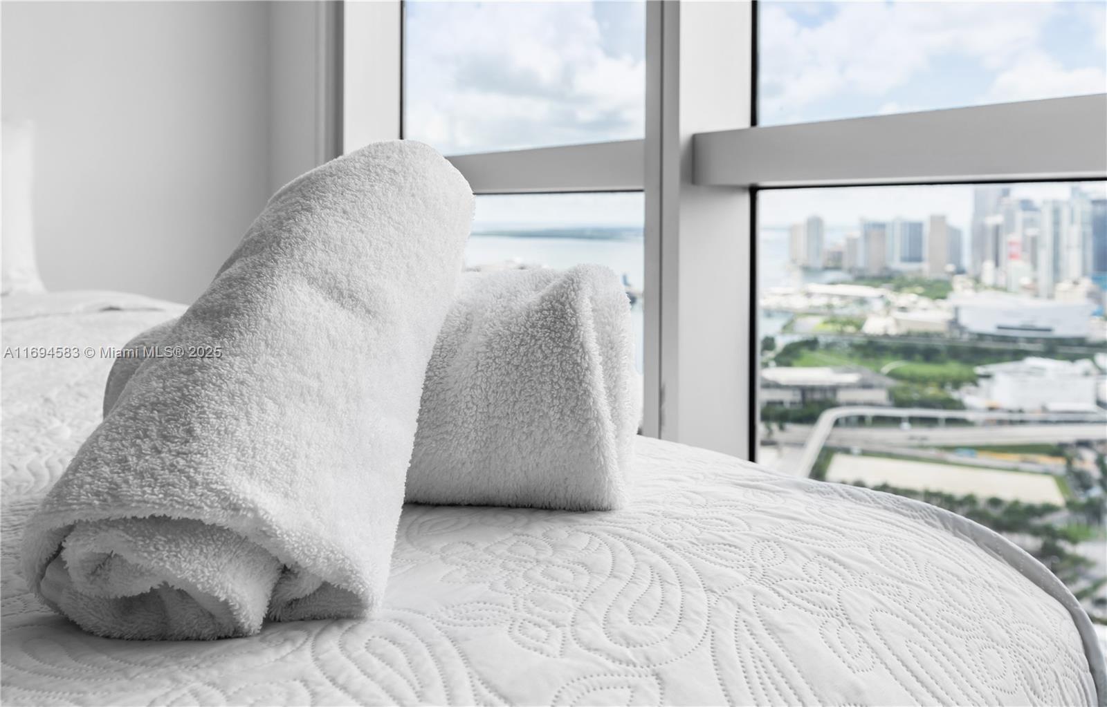 1750 N Bayshore Dr 5014, Miami, Broward County, Florida - 2 Bedrooms  
2 Bathrooms - 