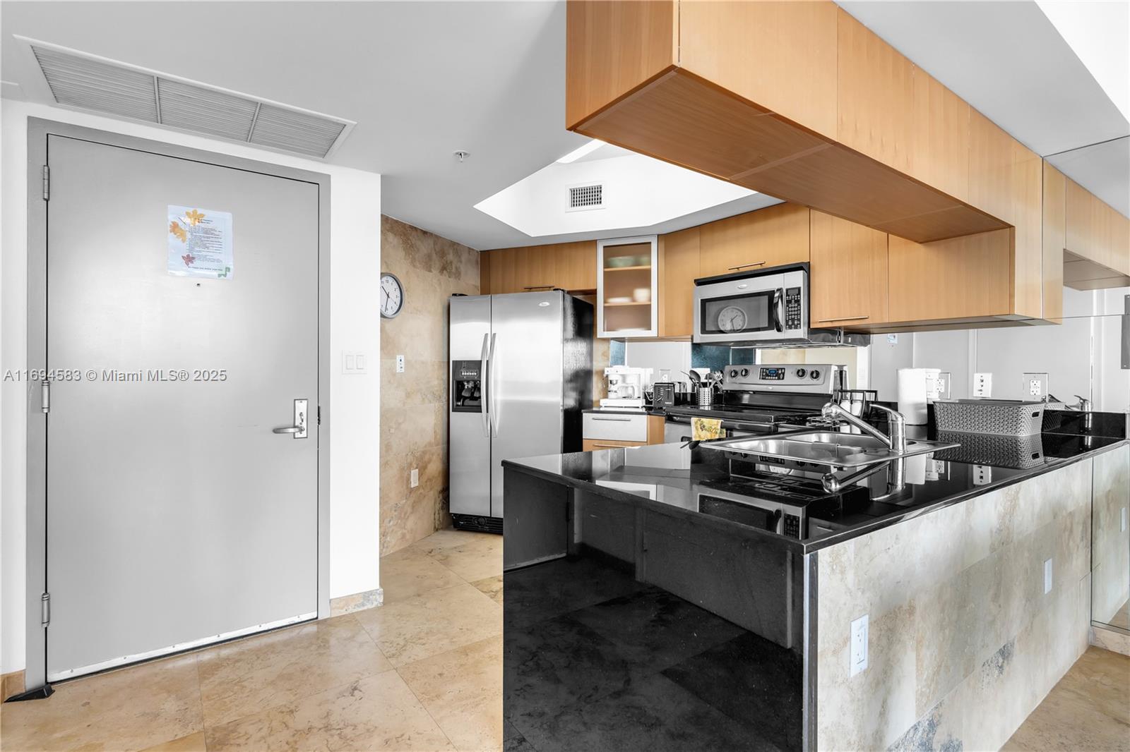 1750 N Bayshore Dr 5014