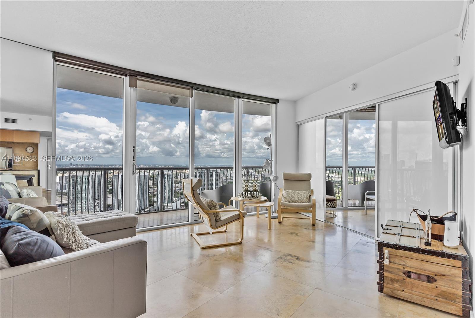 1750 N Bayshore Dr 5014