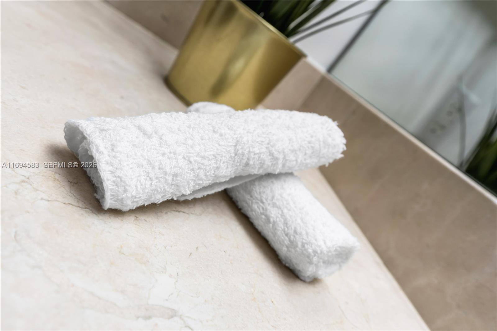 1750 N Bayshore Dr 5014