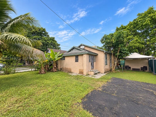 7560 NE MIAMI CT # 1, MIAMI, FL 33138 - Image 8cc7b5f5b90bdfd795e2f35e57c6b528/2912076802