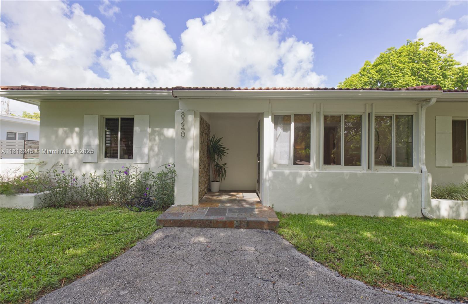 Rental Property at 8240 Sw 62nd Ct 8240, Miami, Broward County, Florida - Bedrooms: 4 
Bathrooms: 3  - $7,500 MO.