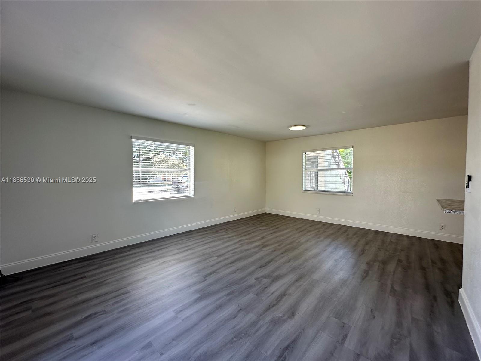 LAUDERDALE GARDENS - Residential Lease