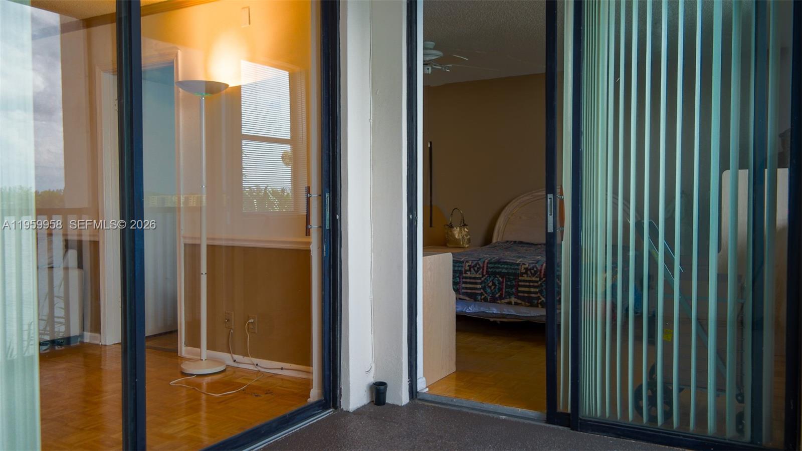 LAKE EMERALD CONDOMINIUM - Residential