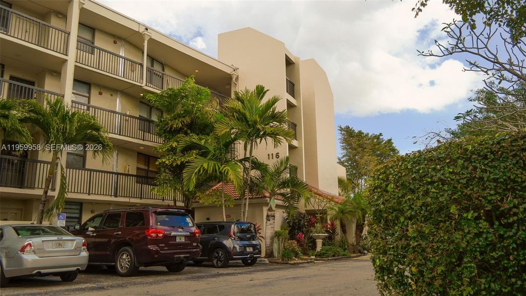 Photo of 116 Lake Emerald Dr #408, Oakland Park, FL 33309 (MLS # A11959958)