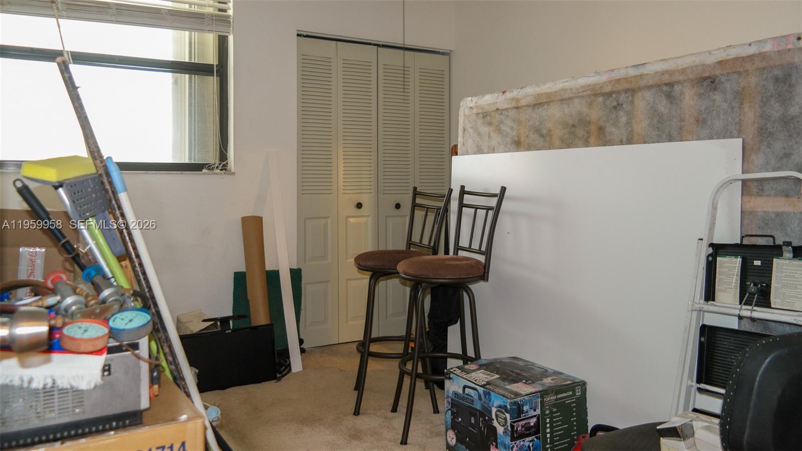 LAKE EMERALD CONDOMINIUM - Residential