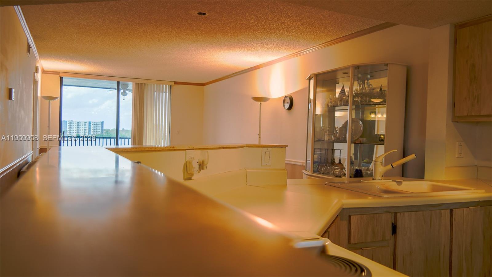 LAKE EMERALD CONDOMINIUM - Residential