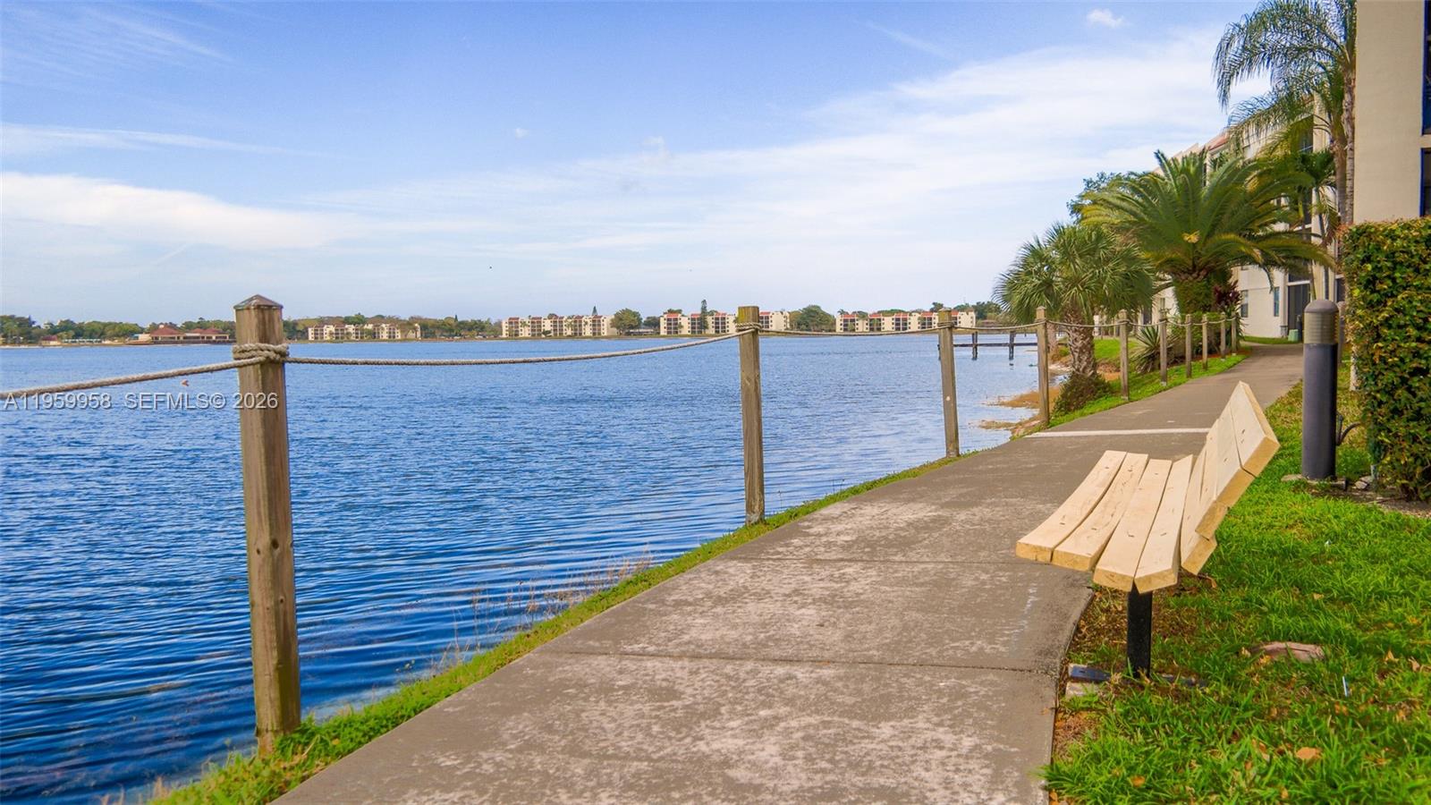 LAKE EMERALD CONDOMINIUM - Residential