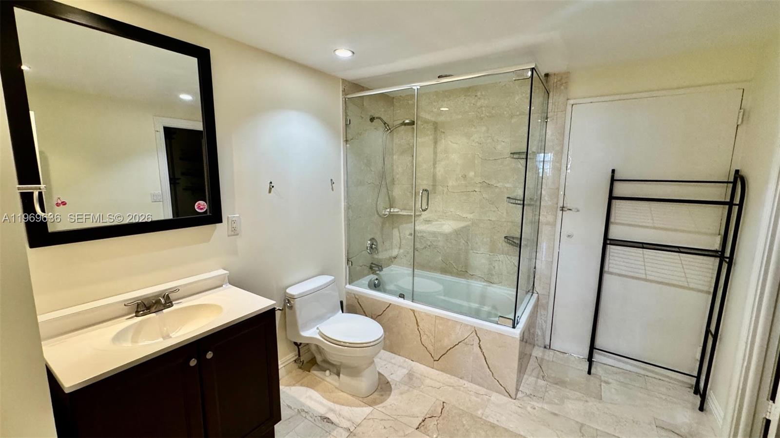 OCEANVIEW BUILDING A COND - Residential Lease