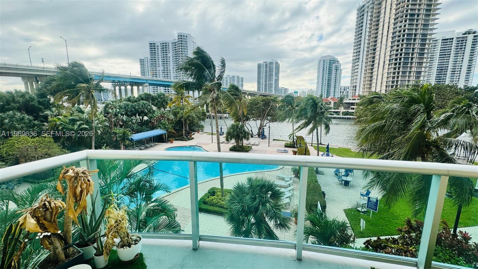 OCEANVIEW BUILDING A COND - Residential Lease