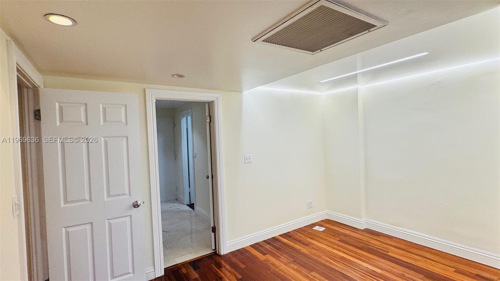 OCEANVIEW BUILDING A COND - Residential Lease