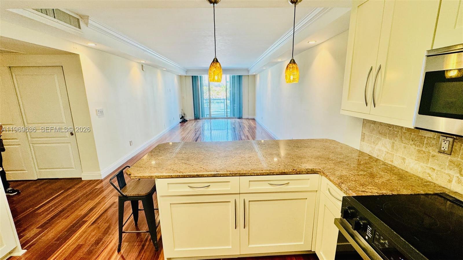 OCEANVIEW BUILDING A COND - Residential Lease