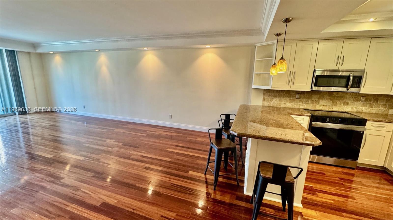 OCEANVIEW BUILDING A COND - Residential Lease