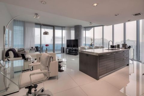 200 Biscayne Blvd Way 4402 Miami FL 33131