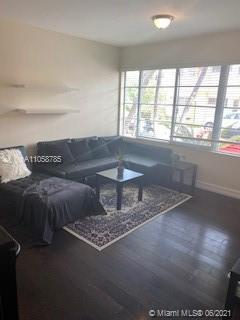 ELEVEN CONDO - Residential Lease