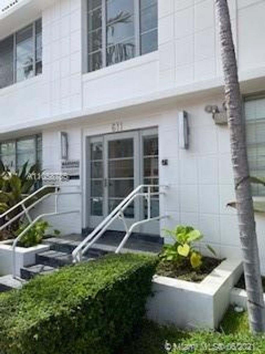 Location! Location! Location! Don’t lose this great opportunity In the heart of Miami Beach. Great condo with 1 bedroom & 1 bathroom , fully furnished & fully remodeled. Near to the beach! Easy to rent! First Month and security.