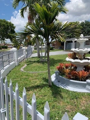 10835 SW 41ST TER, MIAMI, FL 33165 - Image 8cc9d01eb2c6dbff1ca8e270f2d43fad/467628041