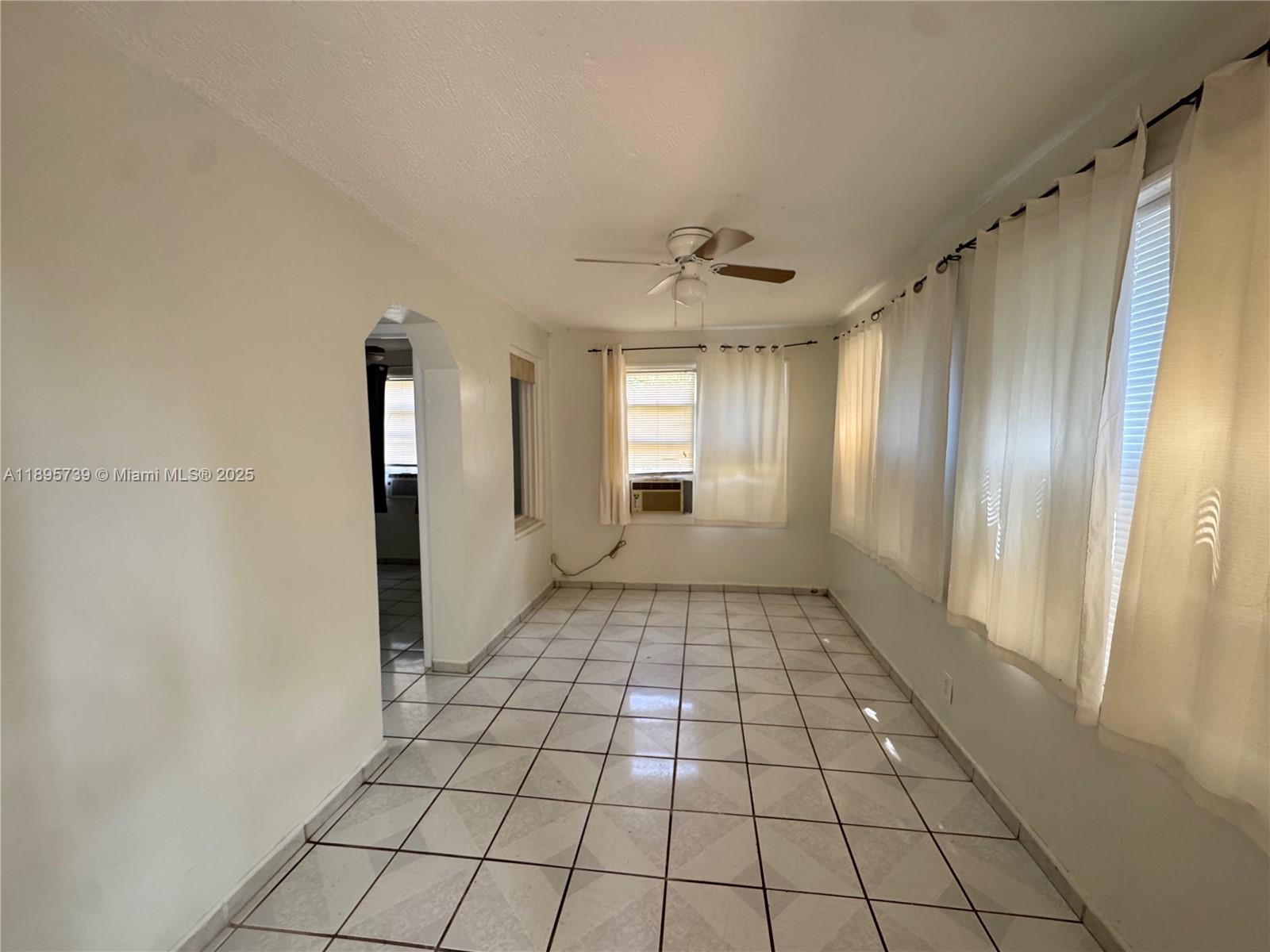 HOLLYWOOD BEACH GARDENS - Residential Lease