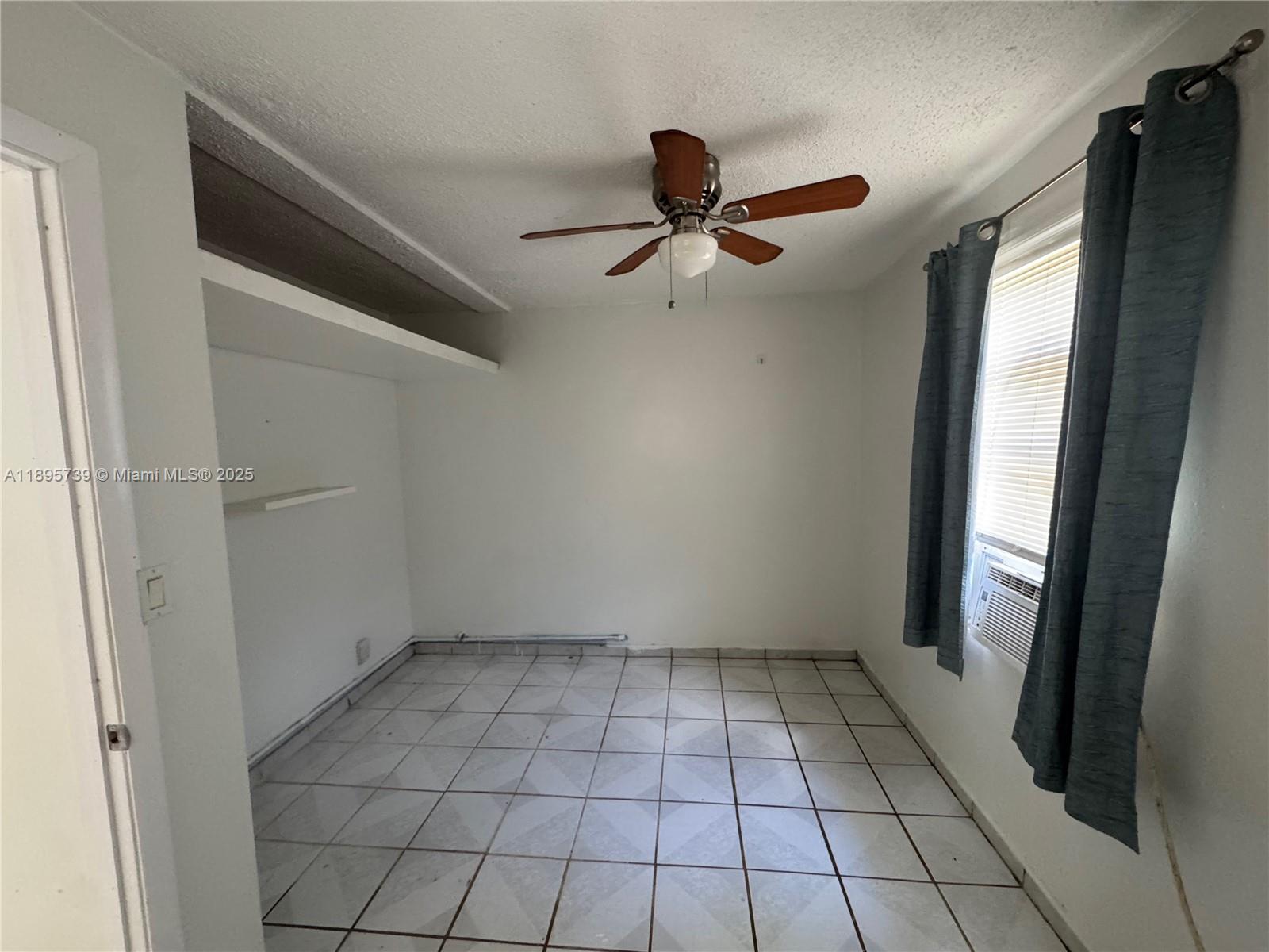 HOLLYWOOD BEACH GARDENS - Residential Lease