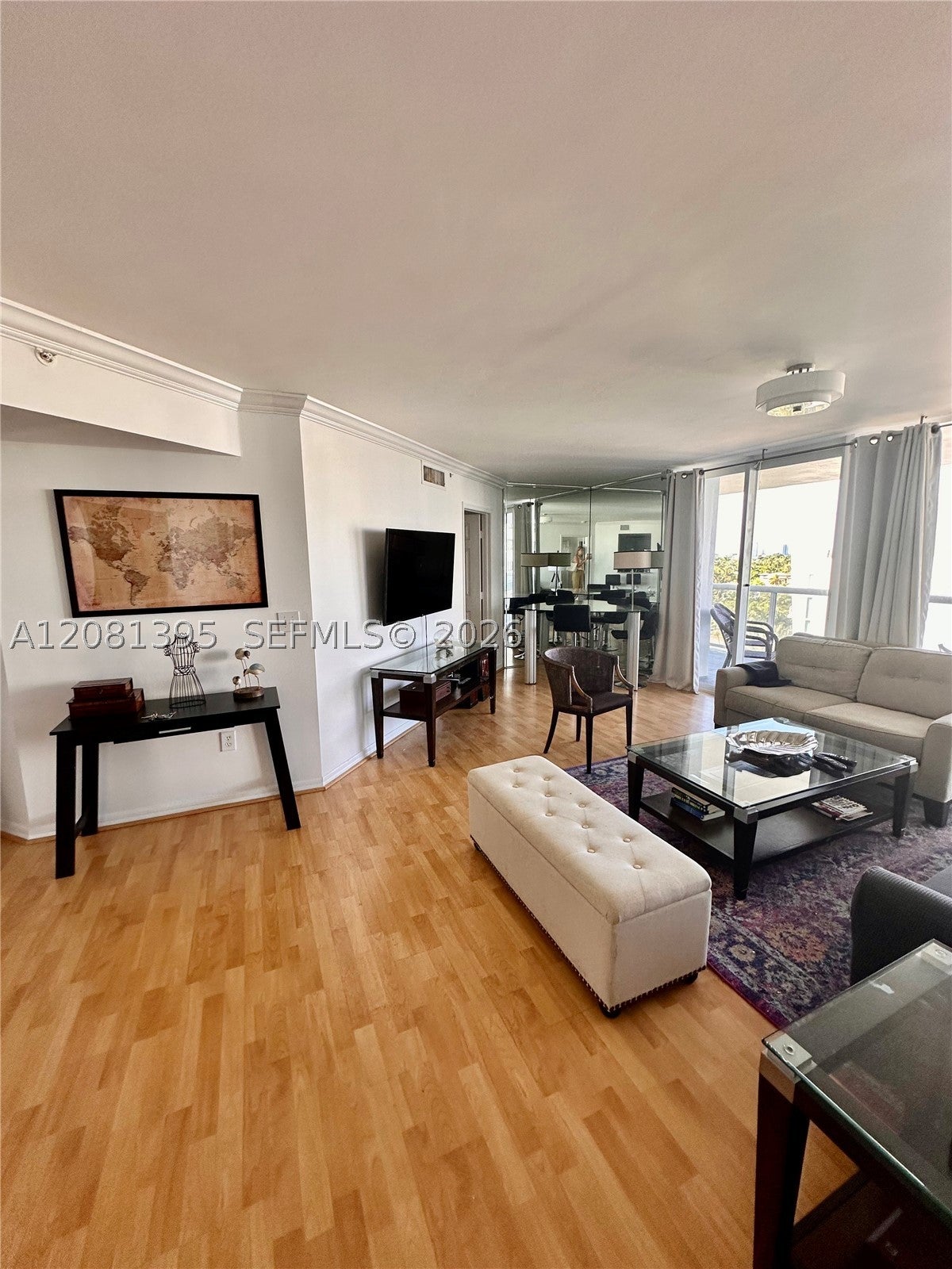 6301 Collins Ave 806