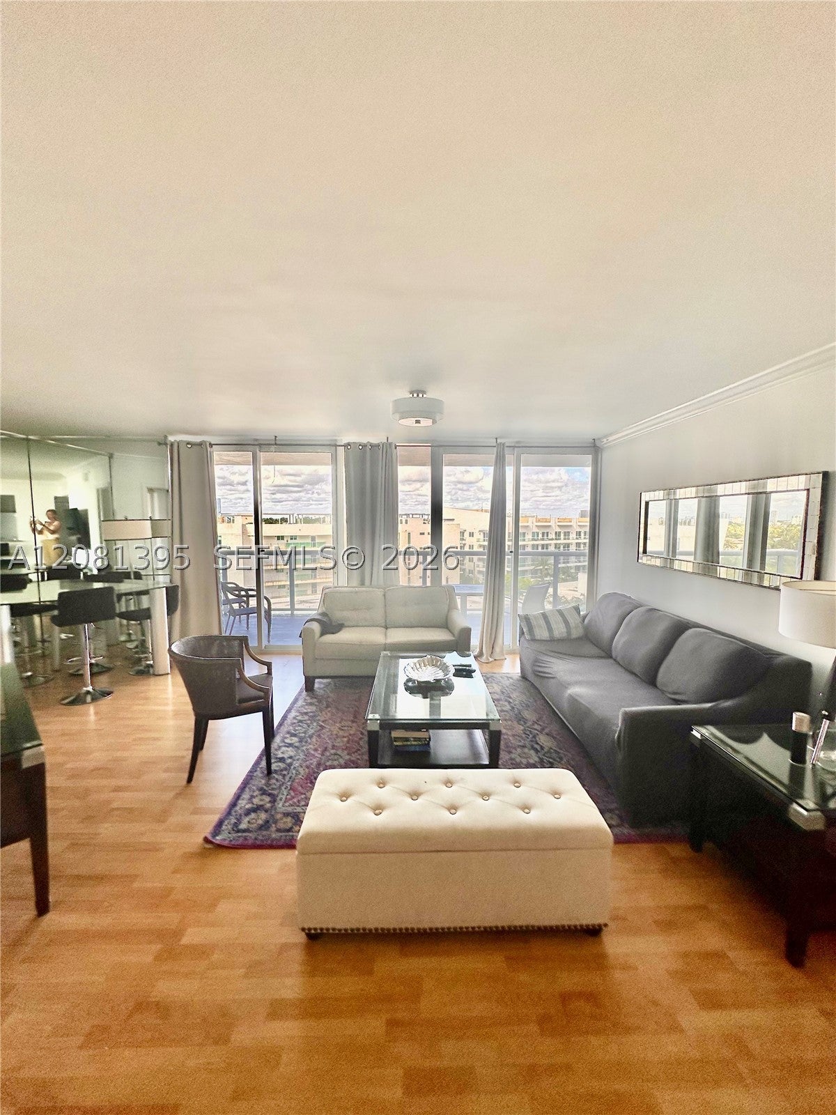 6301 Collins Ave 806