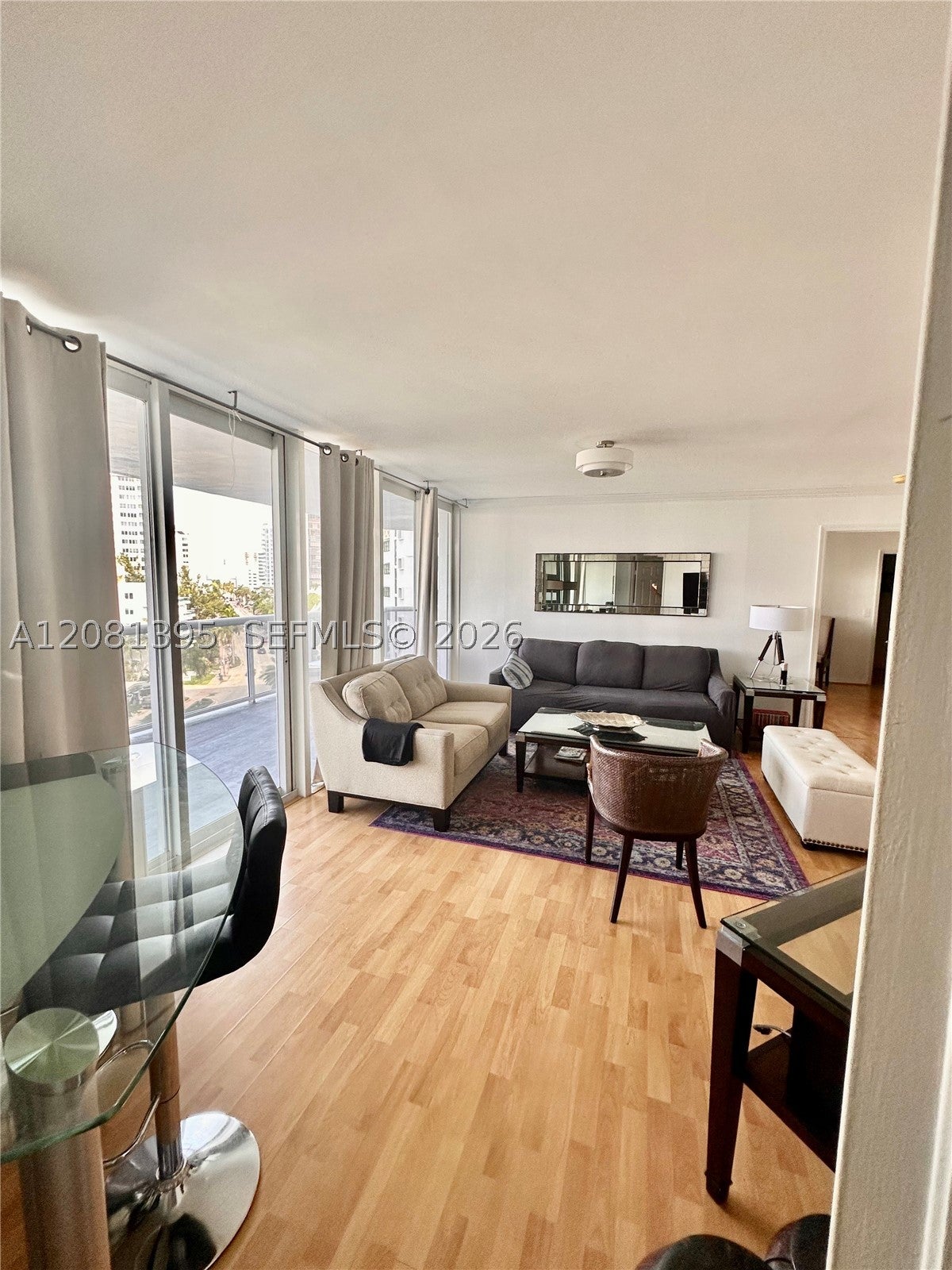 6301 Collins Ave 806
