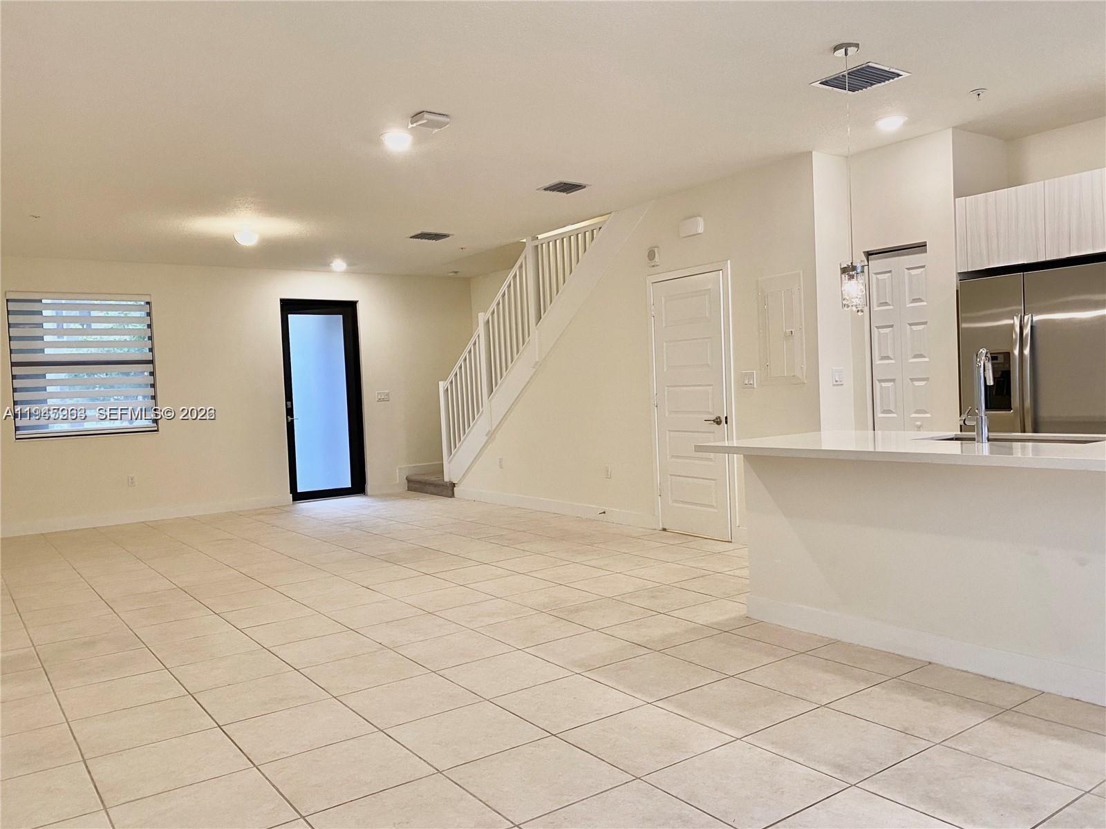 HIGHLAND AT PARK CENTRAL - Residential