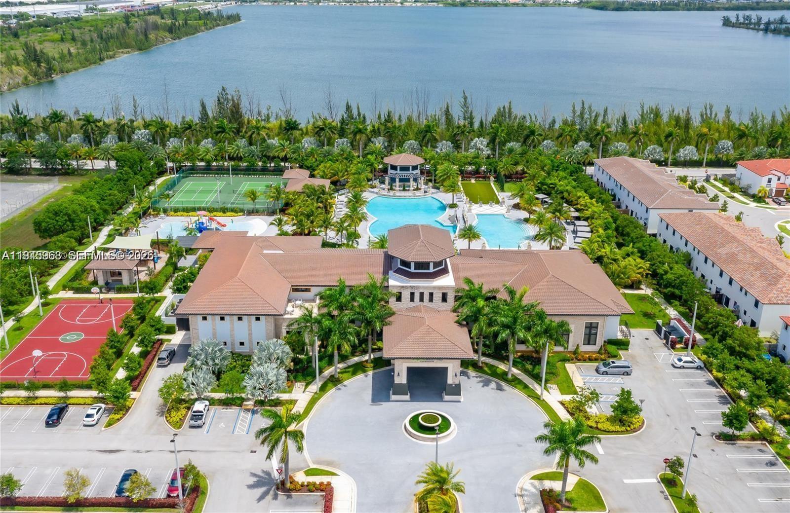 HIGHLAND AT PARK CENTRAL - Residential